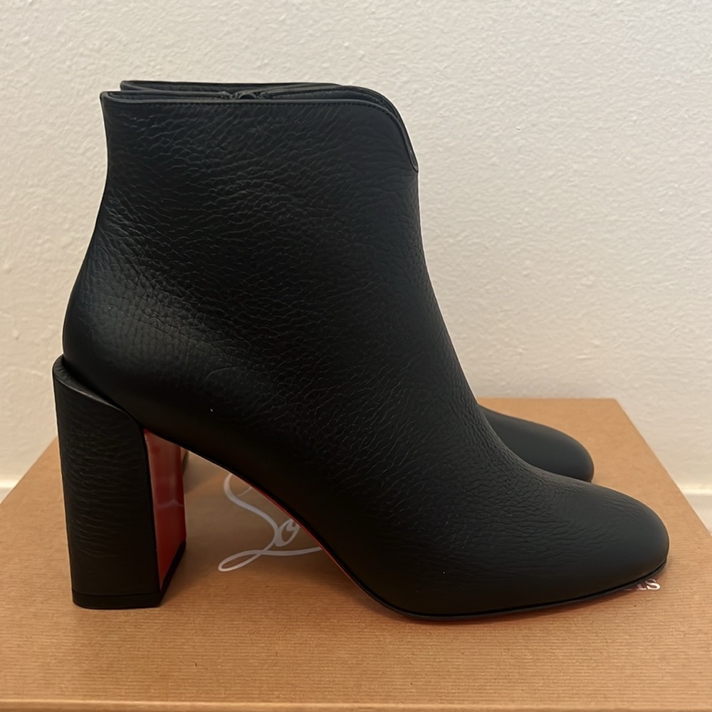 Christian Louboutin Castarika 85 Black Calf Leather Bootie size 38.5